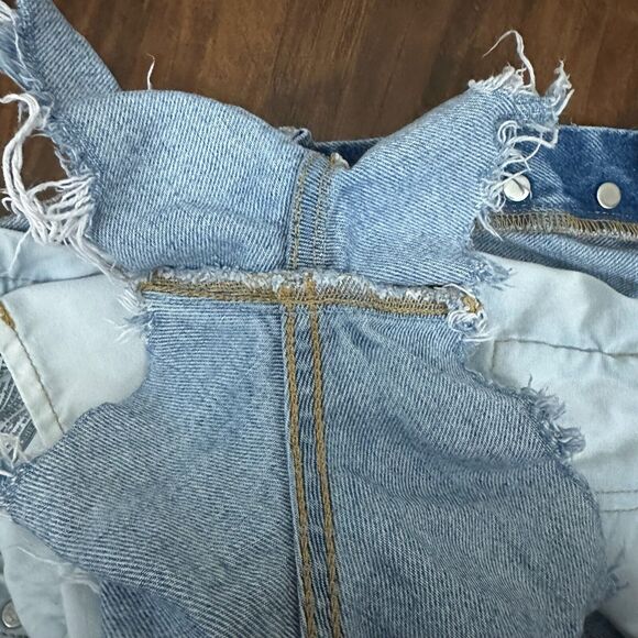 LEVI'S 501 High Waist Button Fly Distressed Jean Shorts in Blue - Picture 7 of 12